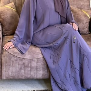 عباية رنا